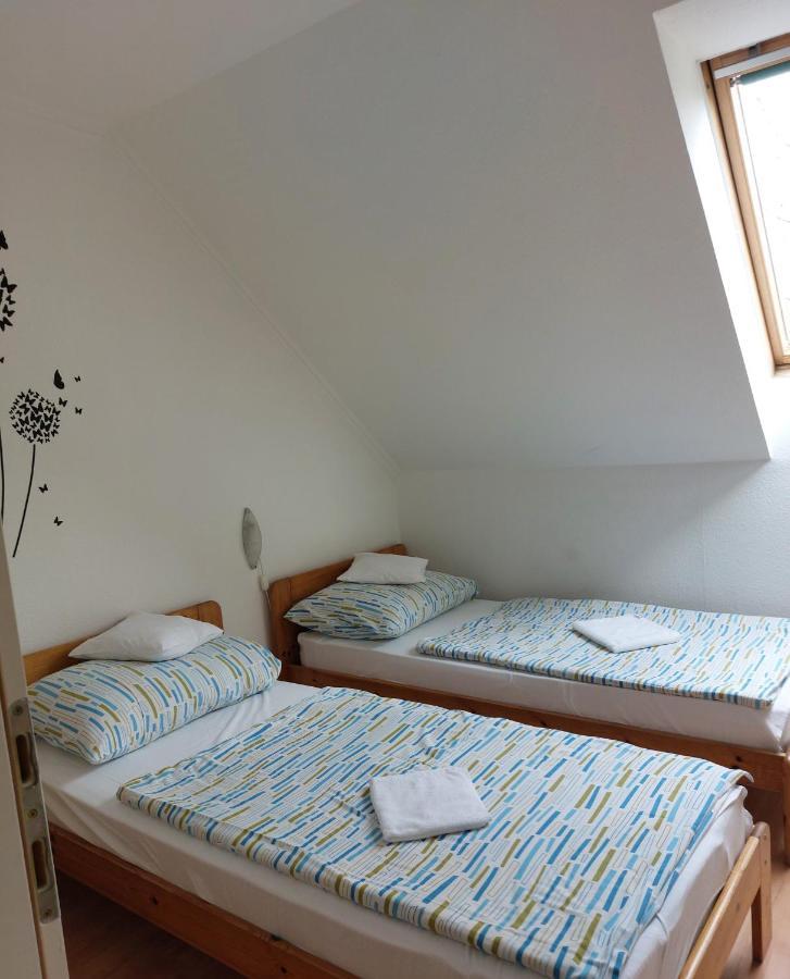 Apartmancentrum Gyula Exterior foto
